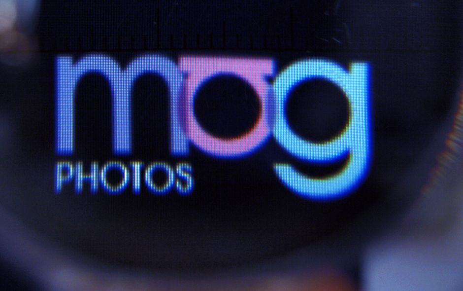 mag photos - detail monitor